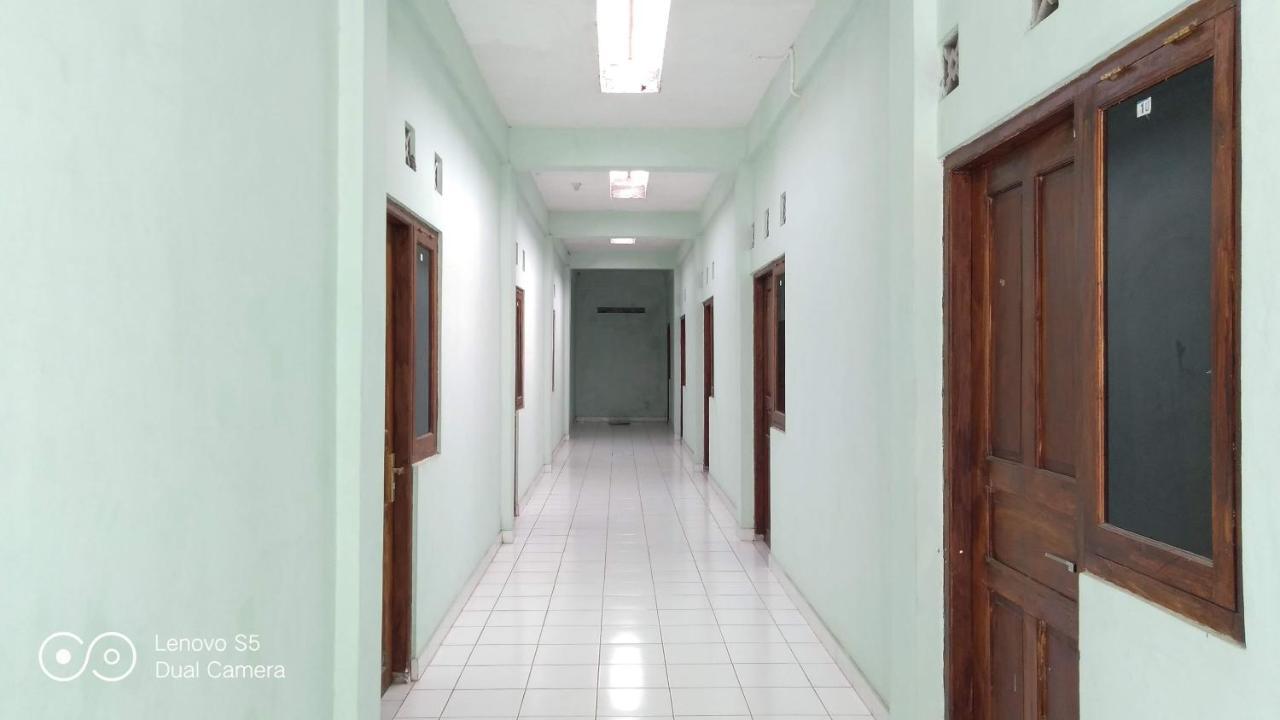 Spot On 93020 Rumah Singgah Ganjuran Bantul Exteriör bild