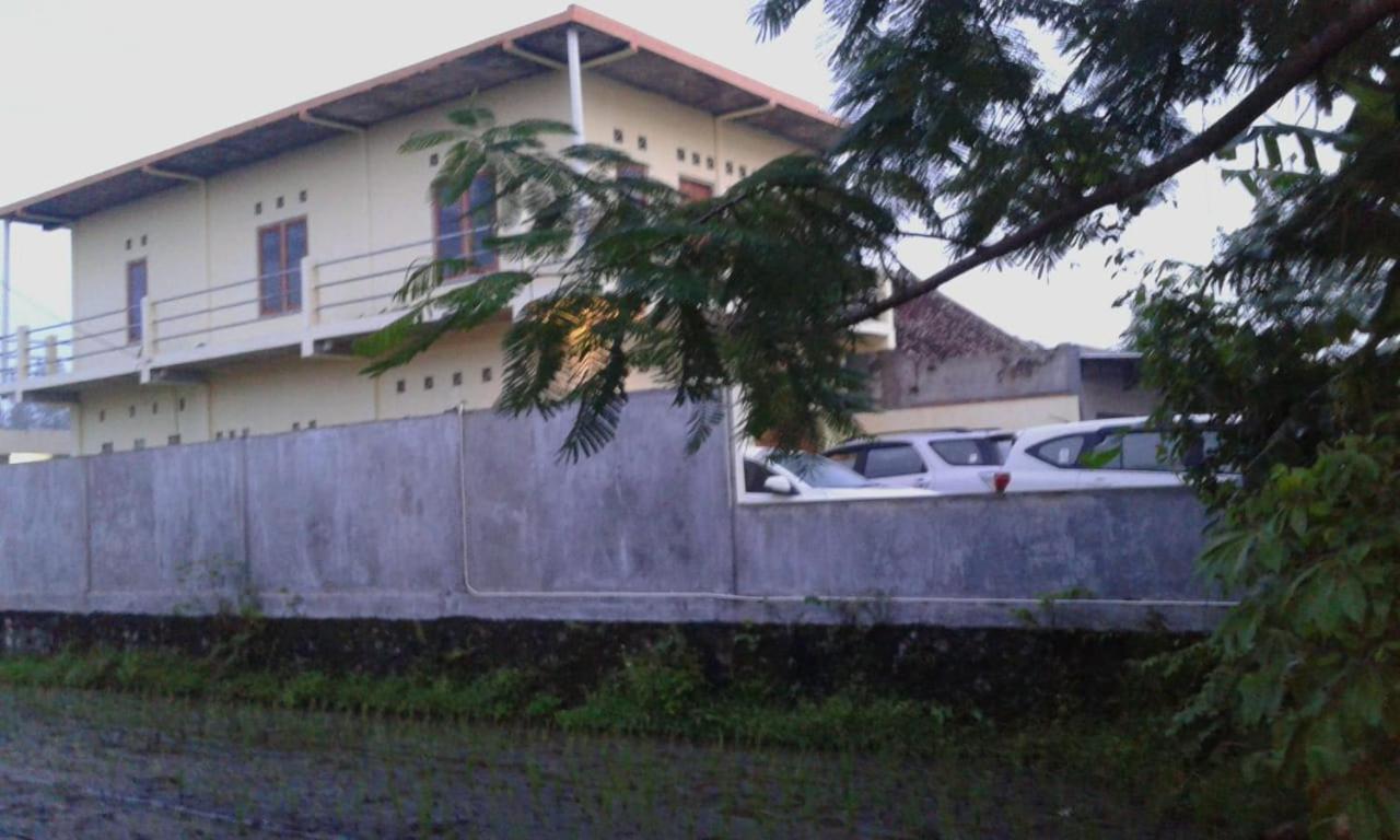 Spot On 93020 Rumah Singgah Ganjuran Bantul Exteriör bild
