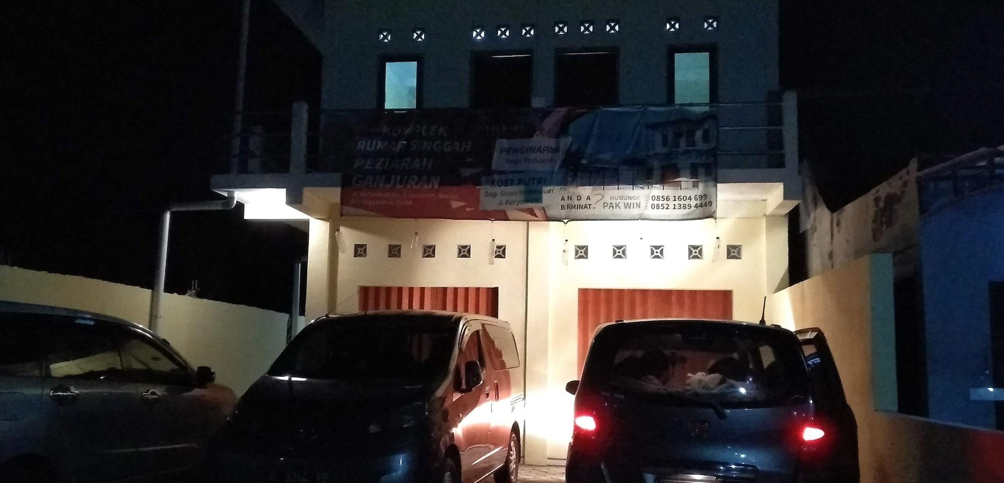 Spot On 93020 Rumah Singgah Ganjuran Bantul Exteriör bild