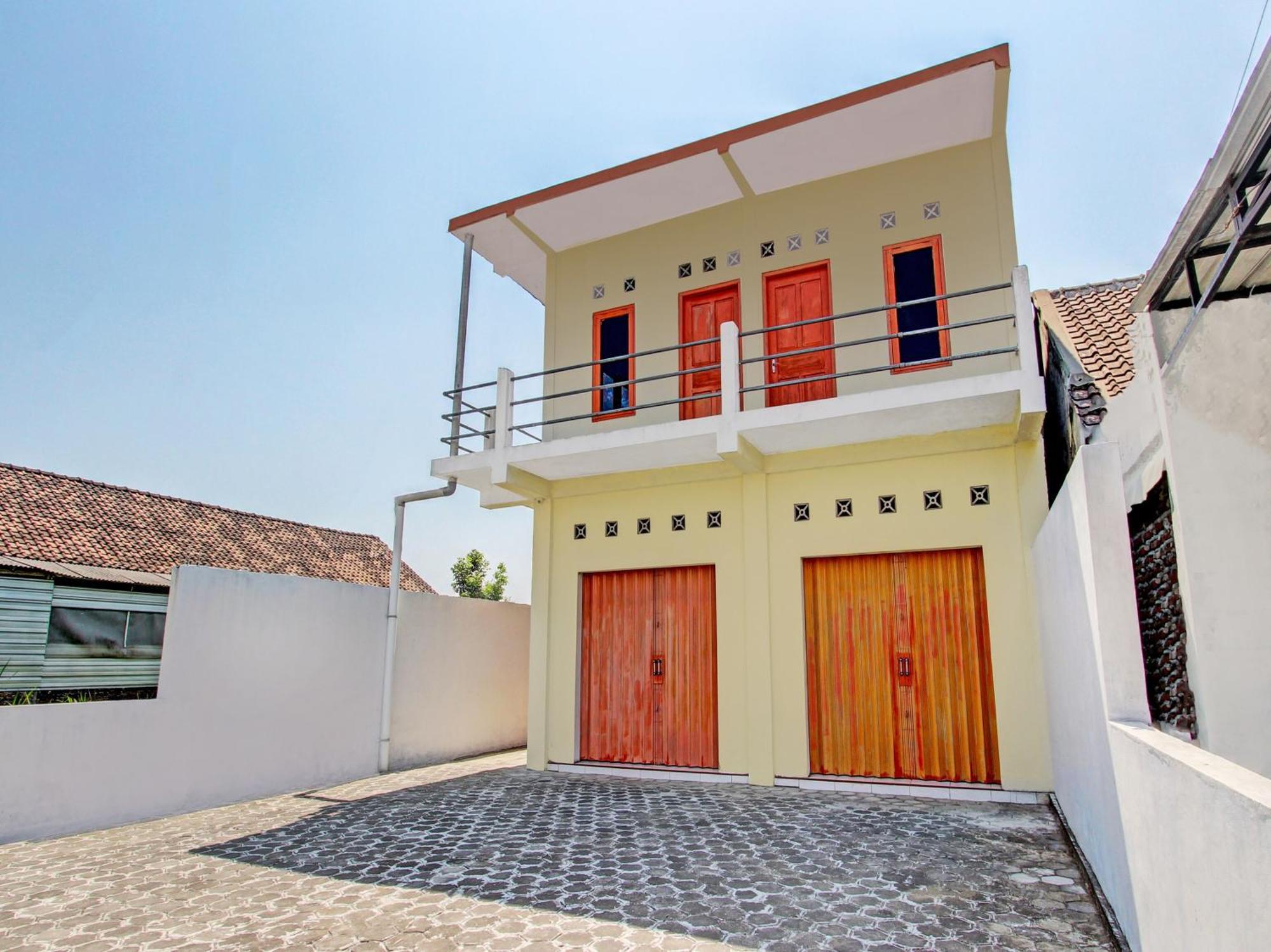 Spot On 93020 Rumah Singgah Ganjuran Bantul Exteriör bild